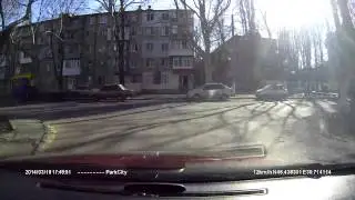 Опасный идиот на встречке