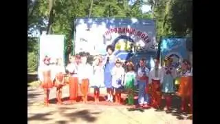 ЦЕ МОЯ КРАЇНА- виконує творча група танцю та пісні "ДИВОСВІТ"