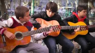 What a Wonderful World (Louis Armstrong) - Alunos da AGMT