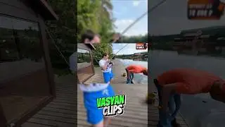 словил рыбку 