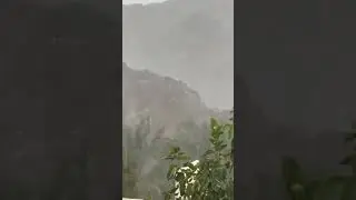 Menenangkan jiwa jiwa yang terkoyak Jaman #viral #hujan #shorts