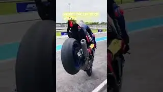 Freestylers disguise themselves as racers