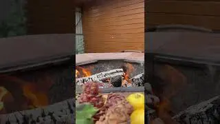 Стол гриль с глубокой чашей для дров 