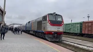 ТЭП33А-0050 прибывает со скорым поездом №22 Кызылорда-Семей, станция 