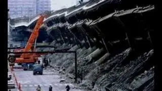 Bridge failure because of earthquake Japan in 1995