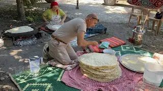Making yufka bread that doesn't get stale for months by helping each other ~ We went to the field...