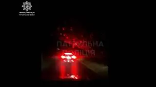 Нічна погоня у Тернополі: Патрульні переслідували водія Tesla під час комендантської години