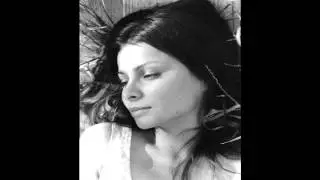Hope Sandoval & The Warm Inventions - Around My Smile