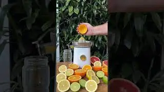 Make fresh orange juice in 2 minutes