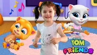 JULIA EM UM DIA DIVERTIDO COM TALKING TOM AND FRIENDS