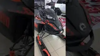 Оклейка снегохода пленкой
