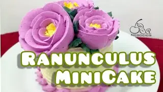 Decorando Mini Cake con flores Ranunculus (FÁCIL)