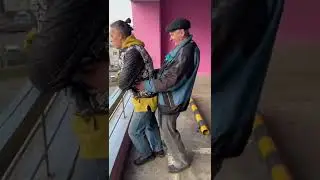 Это могли быть мы с тобой но ты не отвечаешь