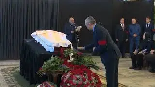 7. Ильдар Хайруллин. Татарстанның халык артисты Наил Дунаевны соңгы юлга озату
