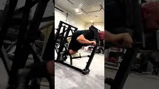GET COMFORTABLE WITH BEING UNCOMFORTABLE #shorts #gymmotivation #gym #brianshaw
