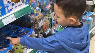 Любую игрушку выбирай, ты на цену посмотри🤣😂