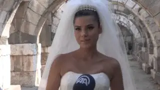 Anadolu Ajansı - Antik kentlerde düğün fotoğrafı modası