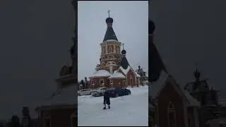 Храм св пророка и Предтечи Иоанна на Хованском кладбище.