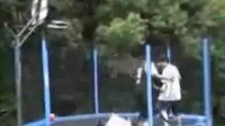 Trampolin Dunk Accident