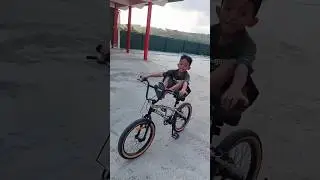 ada aja kelakuan si bocil #shortvideo #narifchanel #subscribe #bmx #shorts #short #sepedabmx