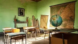 Found Untouched Vintage Classroom in Abandoned School - Urbex Lost Places Italy | Episode 6
