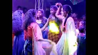 ... mast dance ...