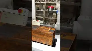 Pulsed Laser Cleaning Machine Assisted by Cleaning Fixtures for Removing Metal Rust.#shorts
