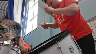 Барабанное шоу Старбука