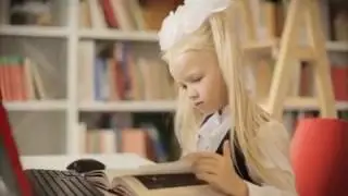Юные модели CREATIVE MODELS на съемке