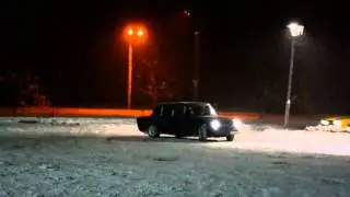 Радость первому снегу