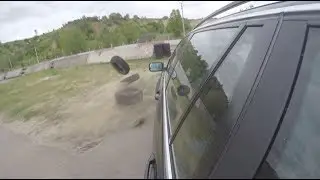 BMW E46 330i ESS Touring: flying tires = drift crash