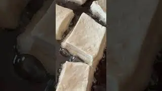 Вкусный завтрак из детства … пышки , сыр и чай ☕️ моя семья обожает 👍🏻👍🏻👍🏻 