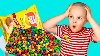 Wow Max and Mom Pretend Play with Magic Chips