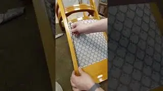 Спинка стула.