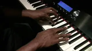 Roland V-Piano vs. Korg Kronos