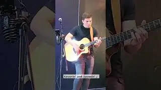 Jamming on “Upside Down” by Jack Johnson #cover #acousticcover #jam #livemusic #acoustic #shorts