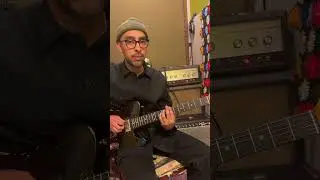 How to play "Live Today" by Chicano Batman feat. Carlos Arévalo