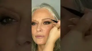 WATCH!! How 60 Year Old Women Looks like 25 ♥️🌷