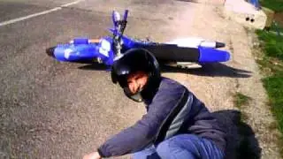 YAMAHA YZ 450F STUPID FALL :D