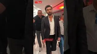 Superstar #RanbirKapoor graces the special screening of his film #Animal.❤️#AnimalSpecialScreening