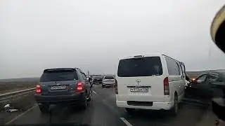 Авария трасса р-255 гололед кто-то кому-то не уступил.