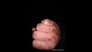 Набивка кулаков на тяжелом мешке