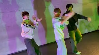 KPOP SHOOTING LESSON/JUNG KOOK「Standing Next to You」