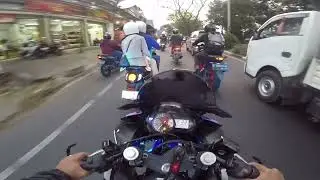 SITUASI JALANAN PAGI HARI DI JAKARTA
