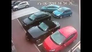 How to reverse your car safely! Fail
