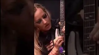 🤘