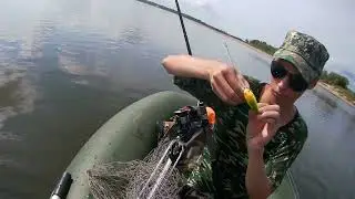 Три часа проходили с сыном на лодке и трофей  взят...