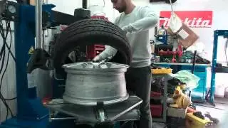 Шиномонтажный станок - полуавтомат с взрывной накачкой!