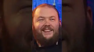 Индийское безумие: она бросает ребёнка с обрыва! 