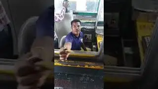 CORONA bayathil toll gate alaparai💞  கொரோனா‌ பயத்தில் டோல் கேட் வாக்குவாதம்